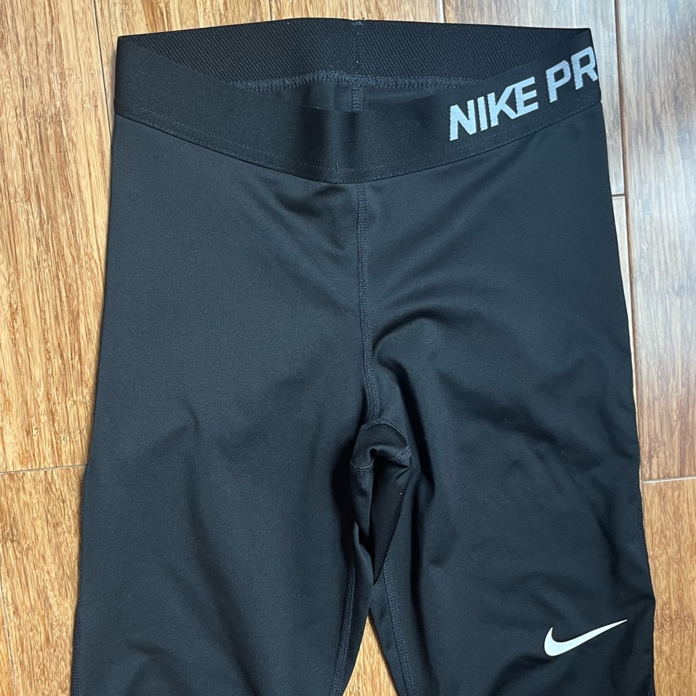 Nike Pro Womens Black Running Athletic Capri Leggings size XS - Picture 3 of 5